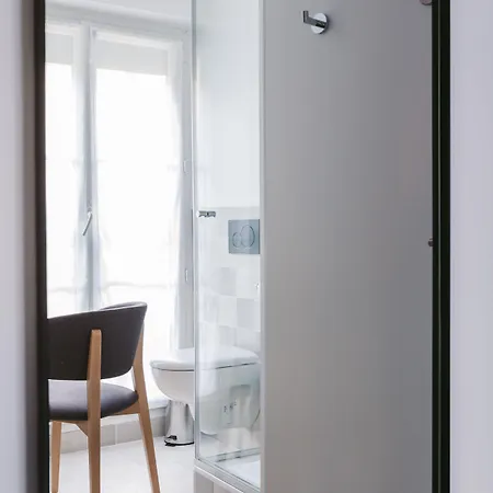 Le Petit Cosy Hotel 3*