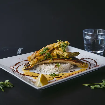 Le Petit Cosy Hotel 3*