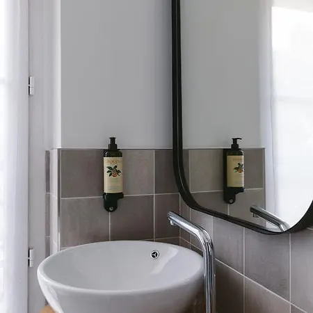 Le Petit Cosy Hotel Paris