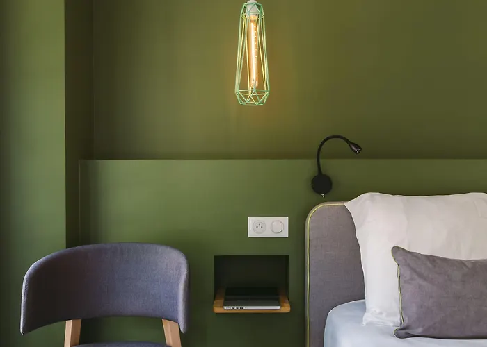 Le Petit Cosy מלון