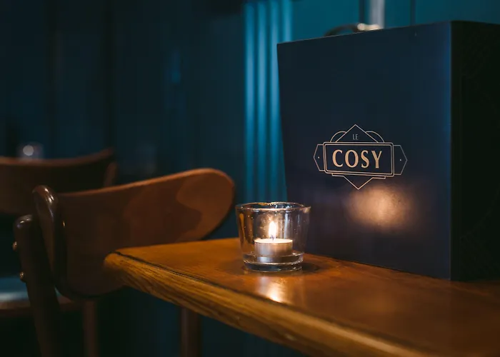 Le Petit Cosy מלון