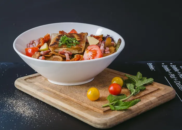 Le Petit Cosy מלון 3*