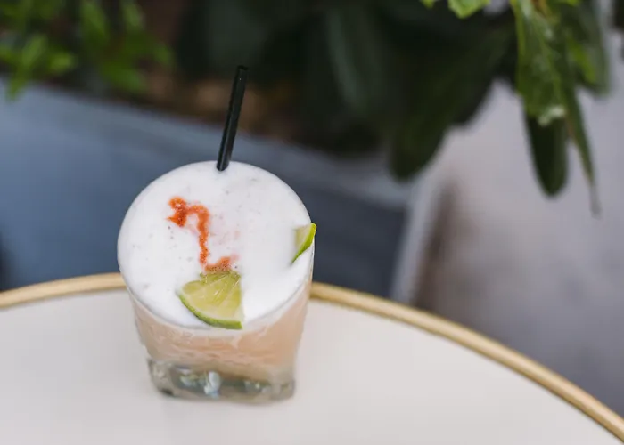 Le Petit Cosy מלון 3*