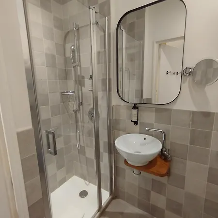 Le Petit Cosy 3* Paříž